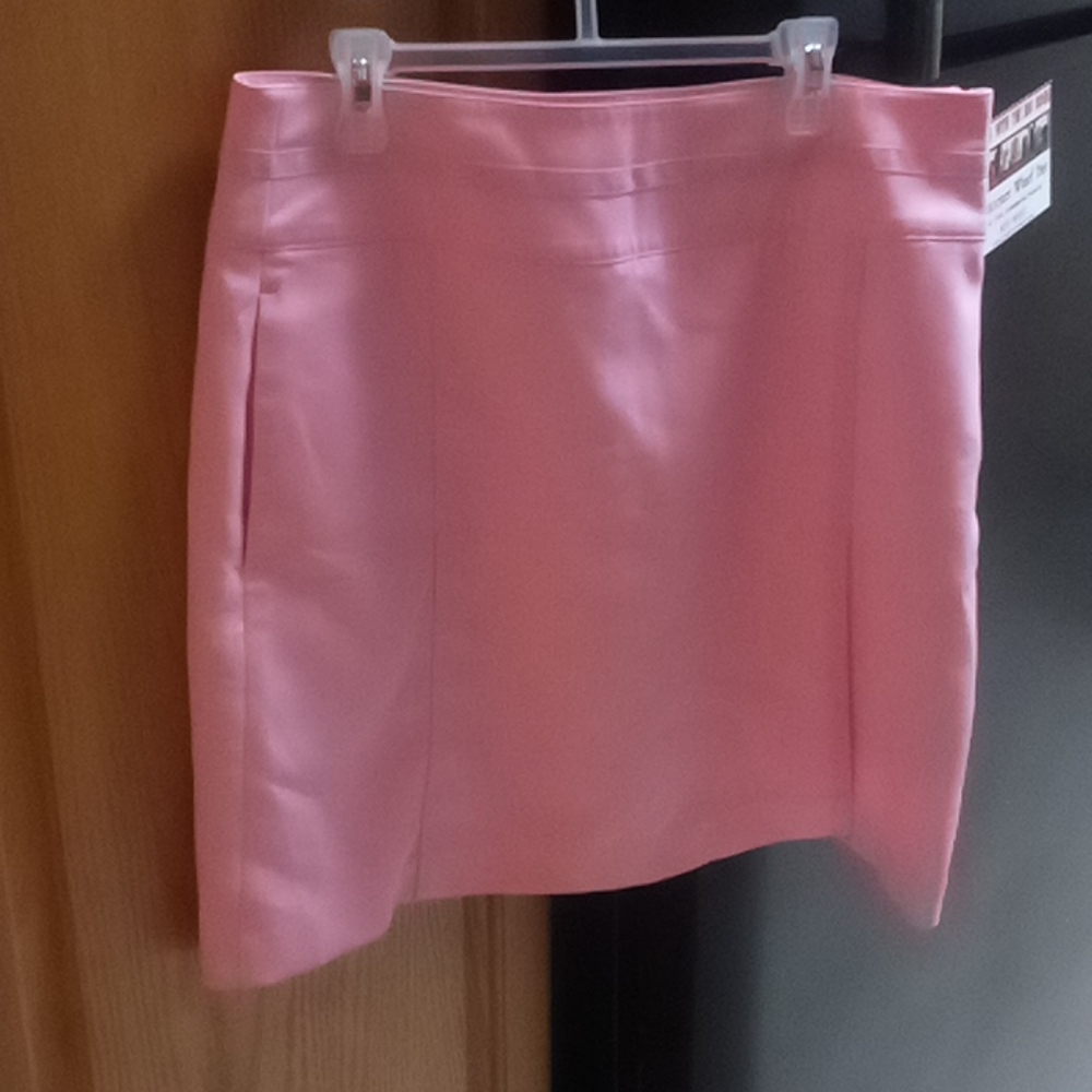 Ladies golf skirt pink size 6